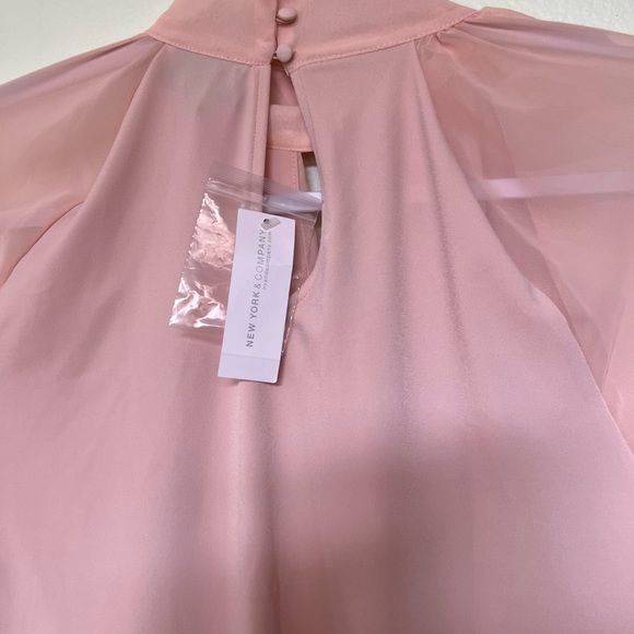 Beautiful blouse new with tag - Picture 5 of 8